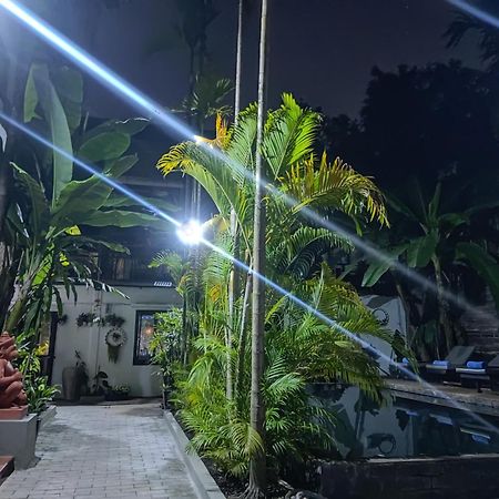 River And Villa Siem Reap Bagian luar foto