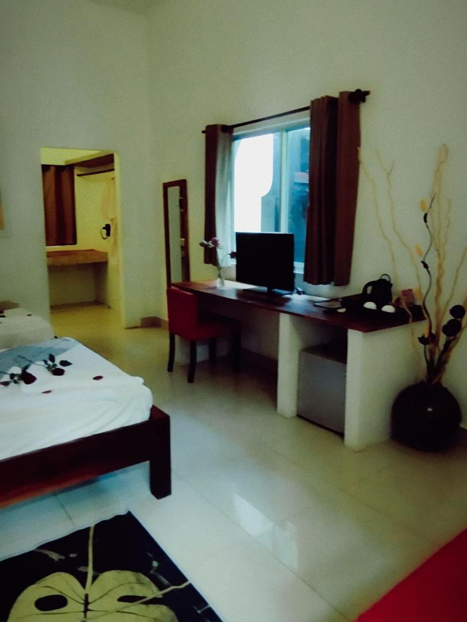 River And Villa Siem Reap Bagian luar foto
