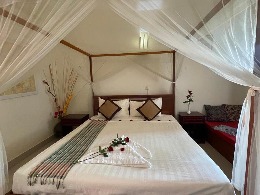 River And Villa Siem Reap Bagian luar foto