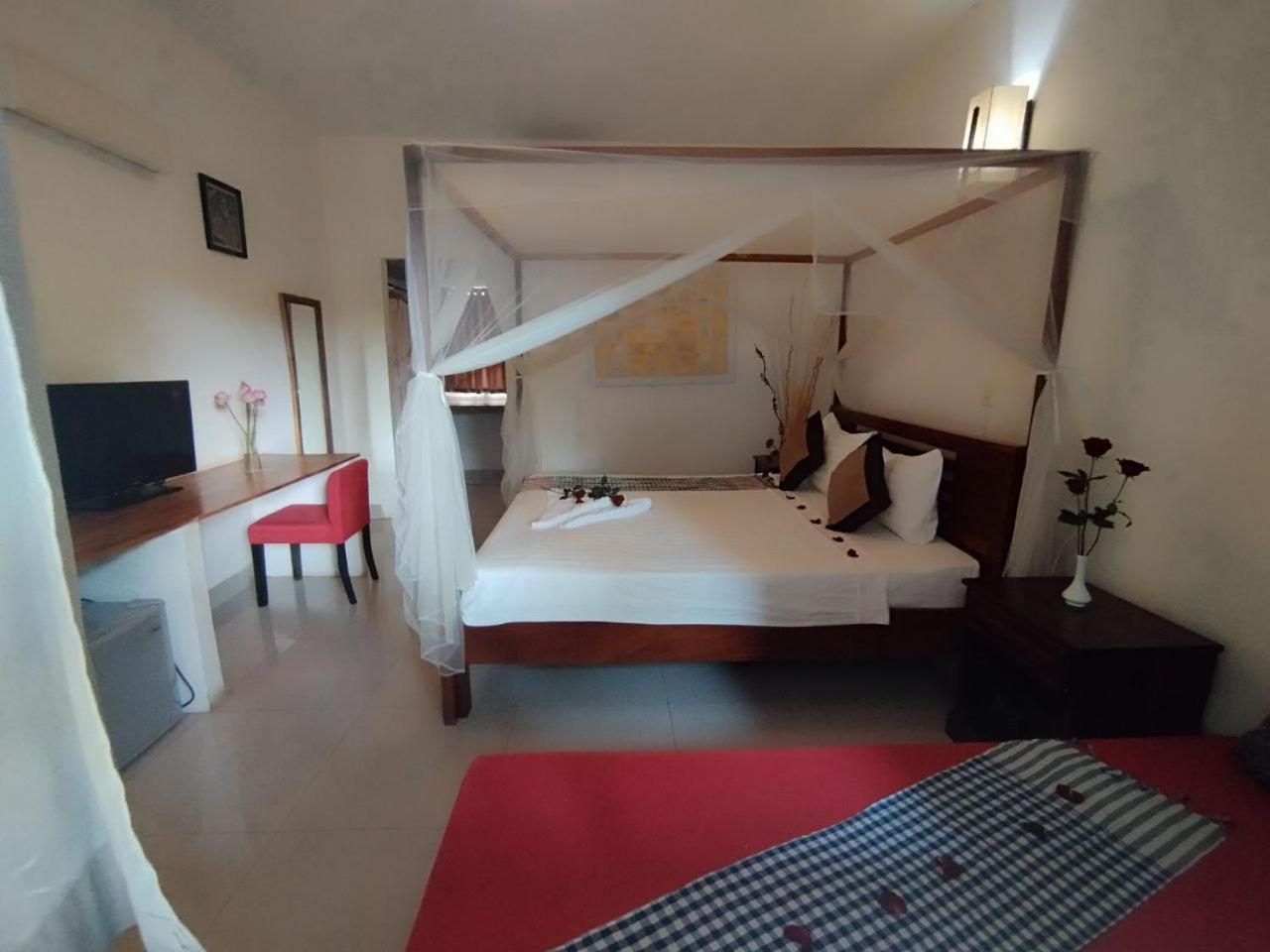 River And Villa Siem Reap Bagian luar foto